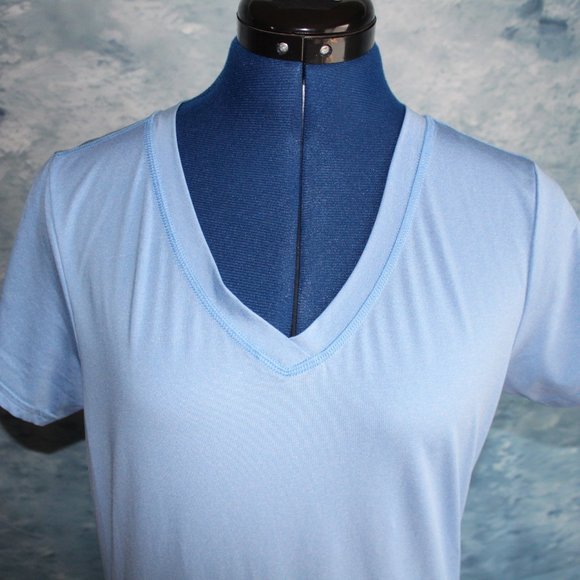 Under Armour ISO-Chill Heatgear V-Neck Blue Coral Fitted Short Sleeve Shirt ~S~ - Picture 2 of 10